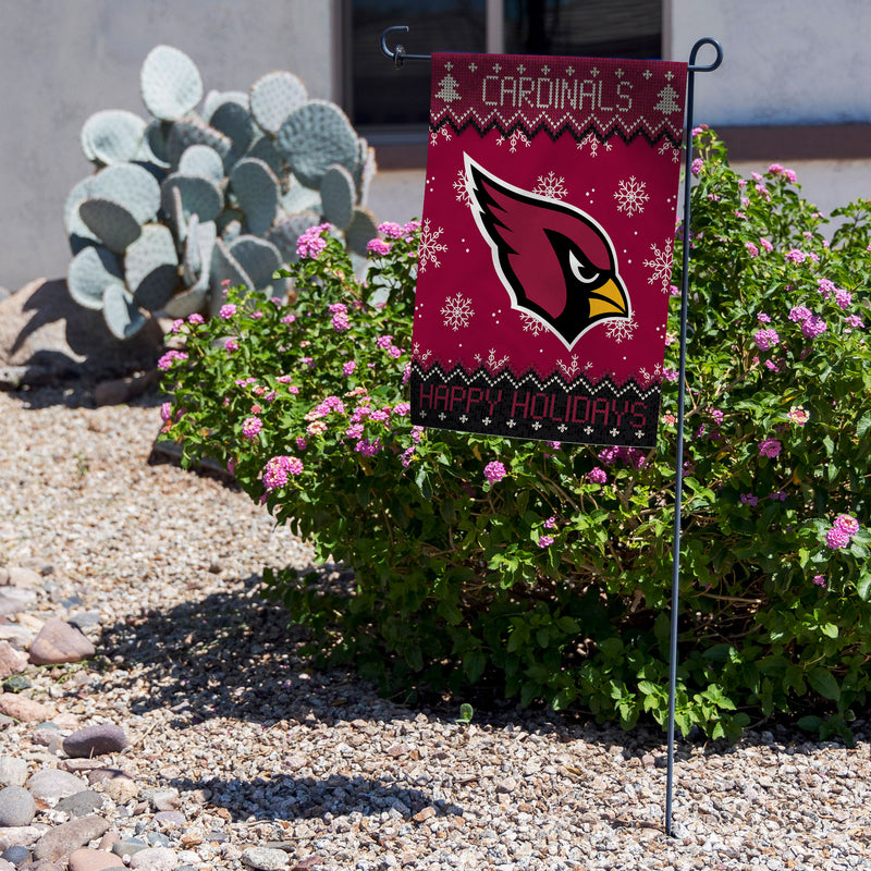 Cardinals - Az Winter Snowflake Garden Flag