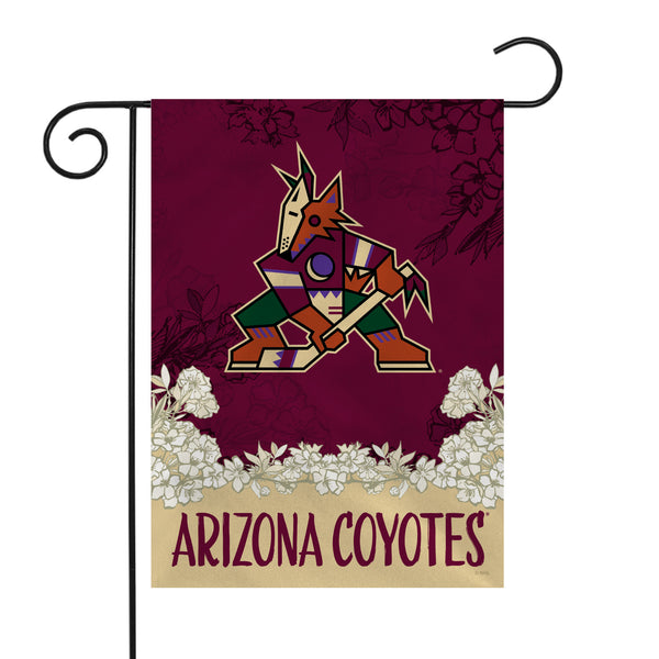Coyotes Garden Flag
