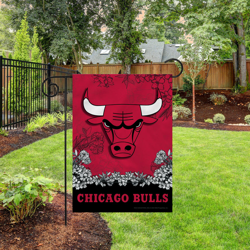 Bulls Garden Flag